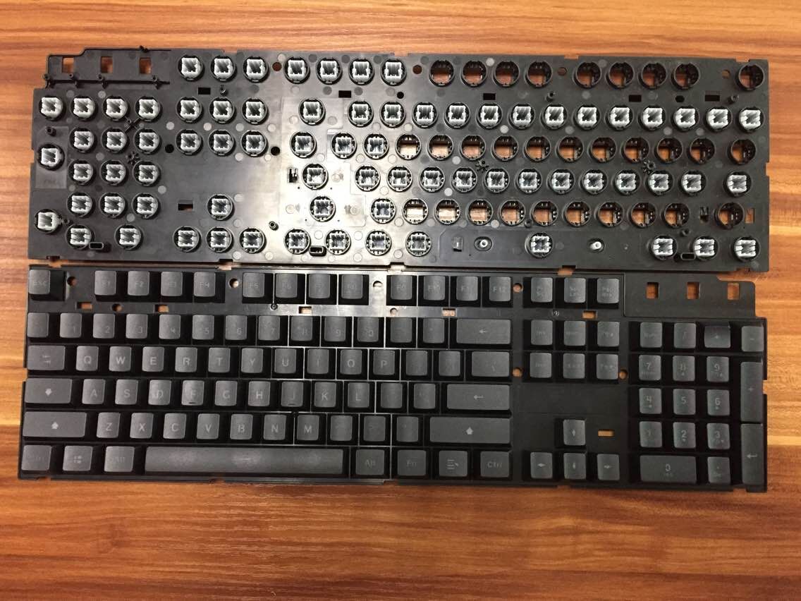 網(wǎng)吧游戲達(dá)人專(zhuān)用的雙色鍵帽鍵盤(pán)模具